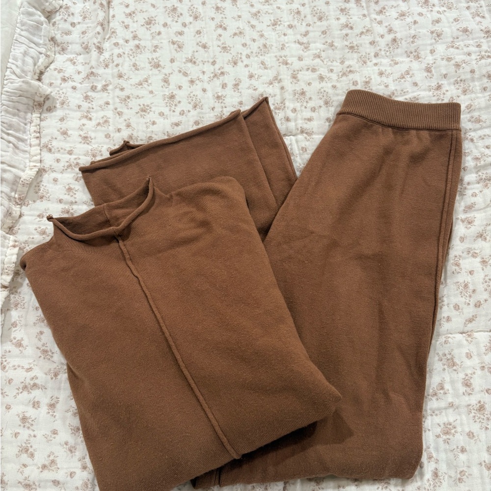 Brown Lounge Set